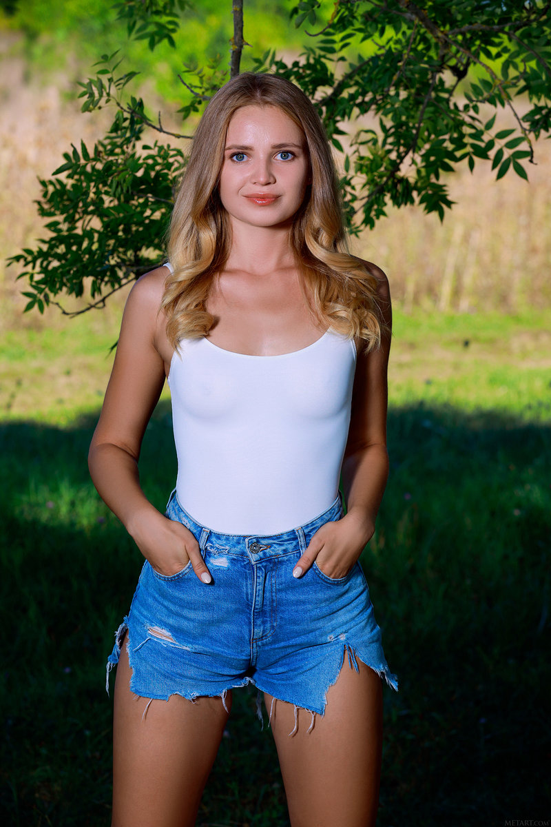 Алина, 24 года, 2 размер груди